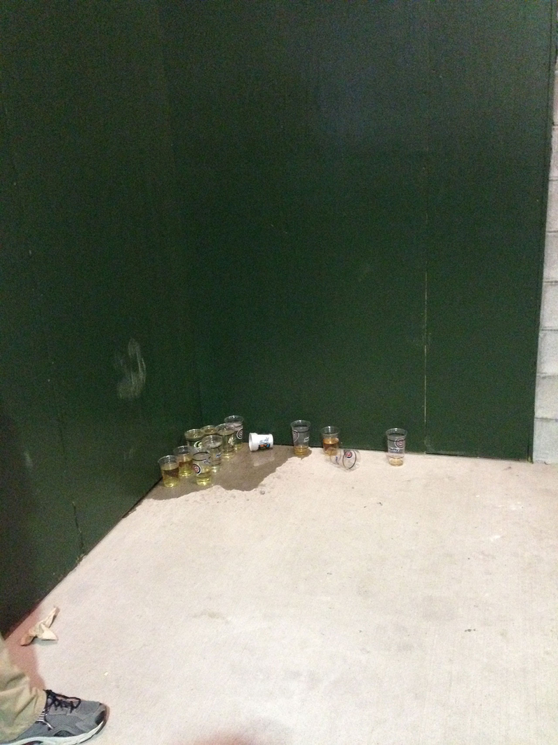 Illustration for article titled Fans At Wrigley Field Are Resorting To Peeing In Cups